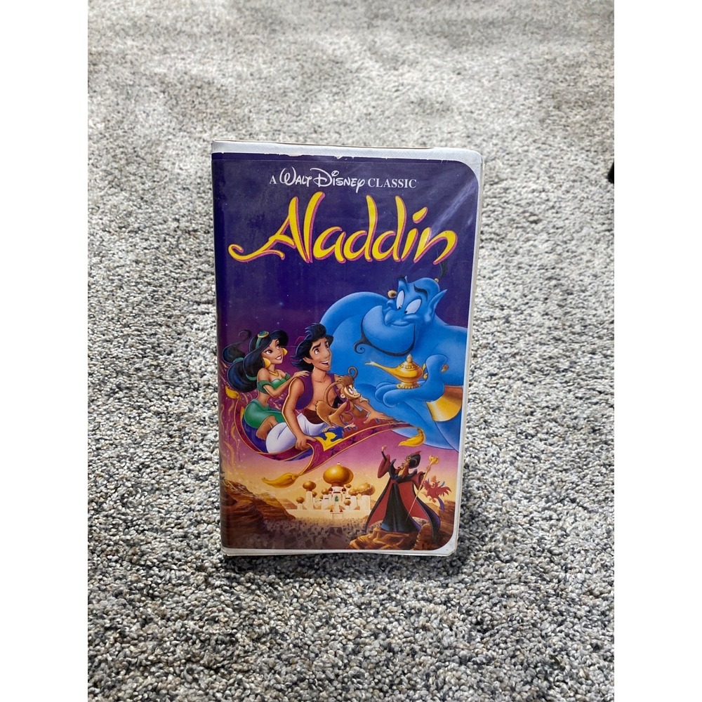 Disney Aladdin VHS 1993 Black Diamond Classic Clamshell Case 1660 Movie Tape